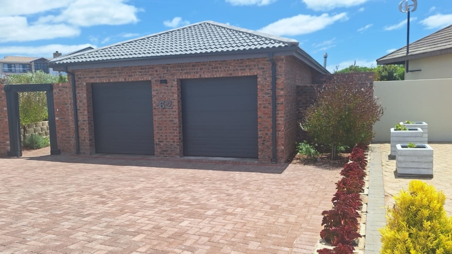 4 Bedroom Property for Sale in Stilbaai Wes Western Cape